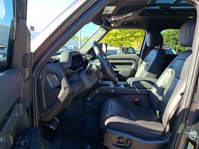 2025 Land Rover Defender V8