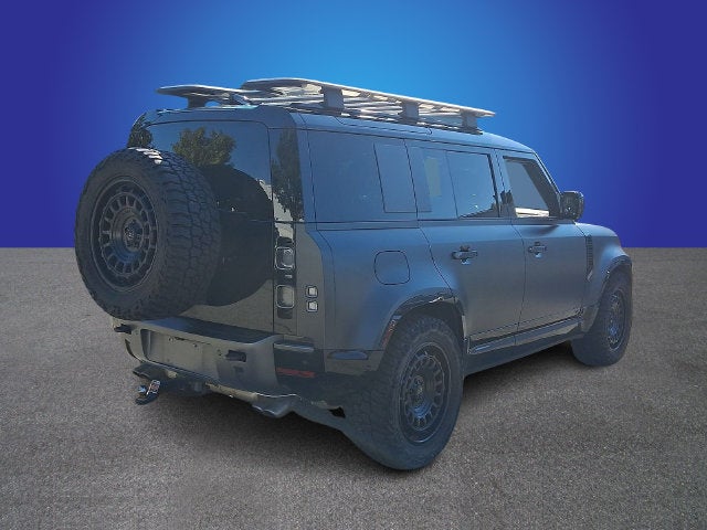 2025 Land Rover Defender V8