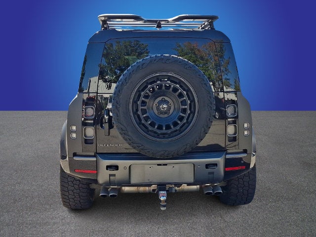 2025 Land Rover Defender V8
