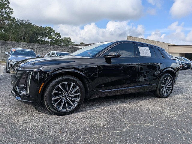 2024 Cadillac LYRIQ Sport