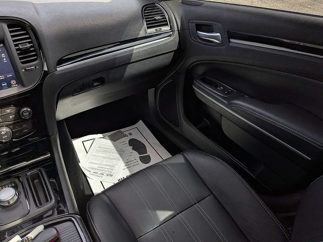 2022 Chrysler 300 S