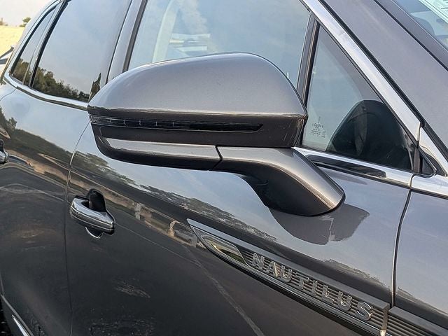 2022 Lincoln Nautilus Standard
