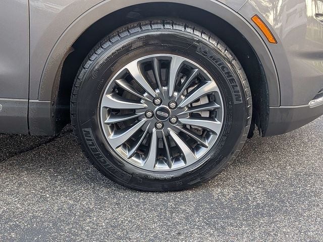 2022 Lincoln Nautilus Standard