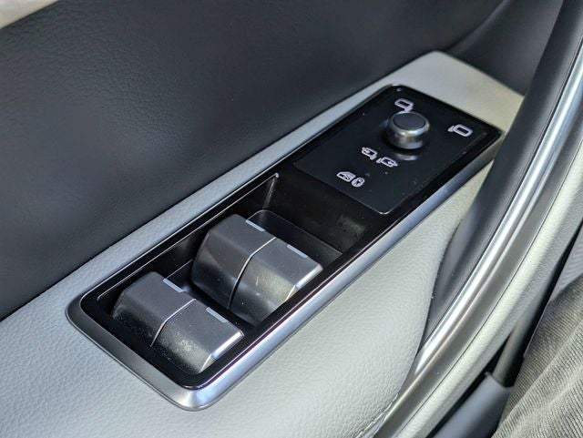 2024 Jaguar XF R-Dynamic SE