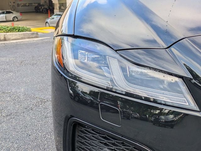 2024 Jaguar XF R-Dynamic SE