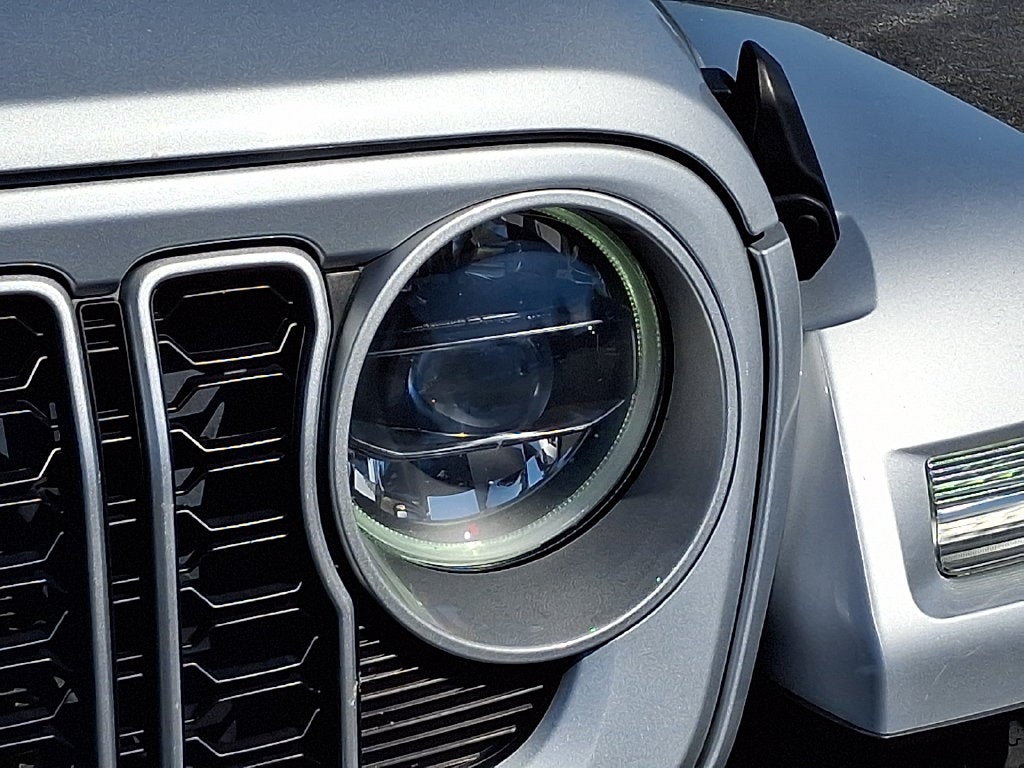 2024 Jeep Wrangler Sahara 4xe