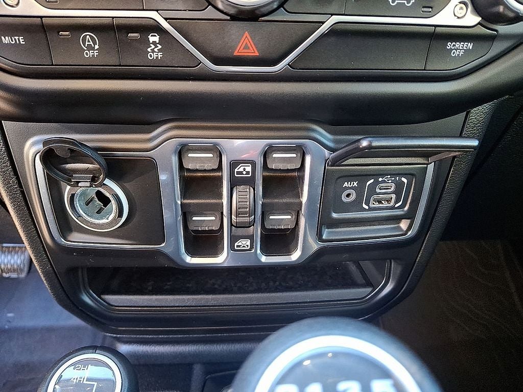 2021 Jeep Gladiator Overland