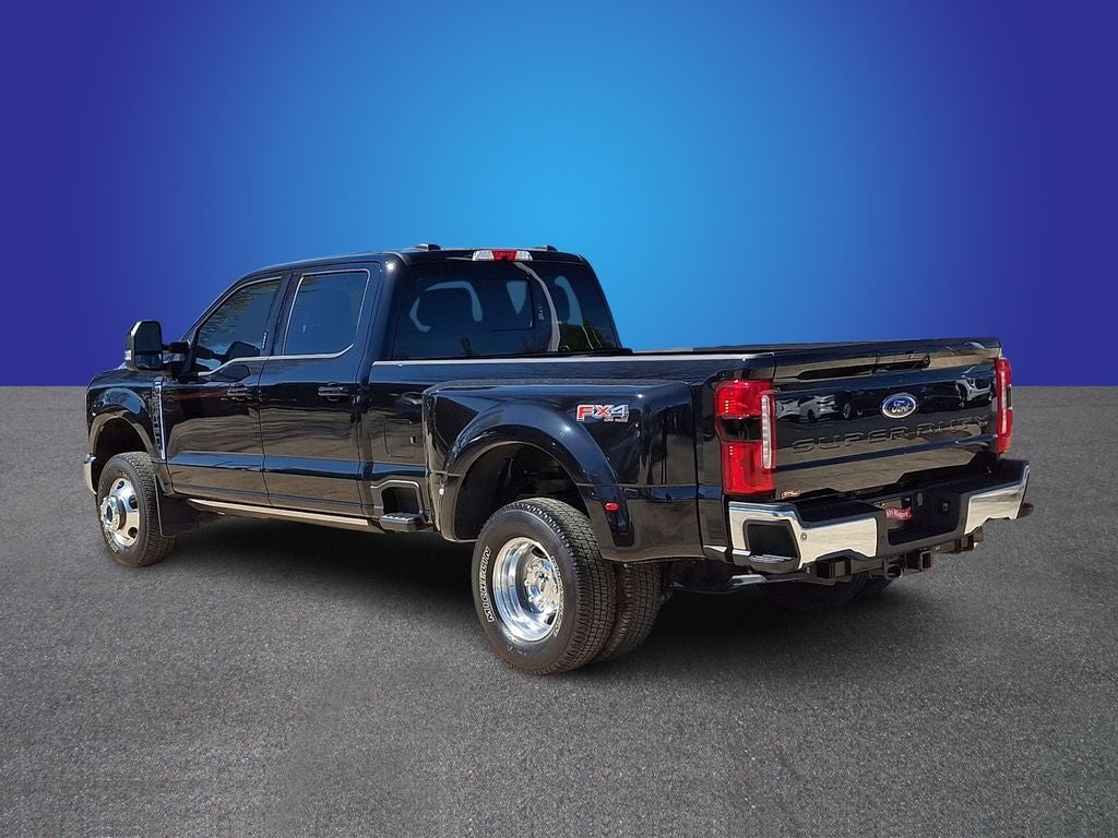 2023 Ford F-350SD Lariat