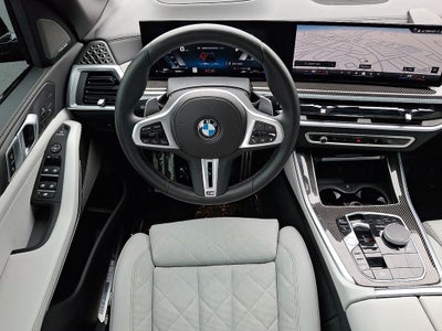 2025 BMW X5 M60i