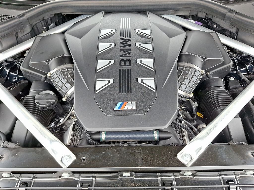 2025 BMW X5 M60i