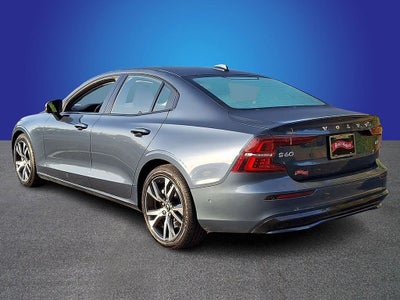 2024 Volvo S60 B5 Plus Dark Theme