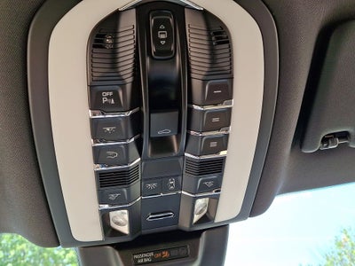 2019 Porsche Macan Base