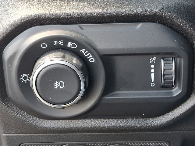 2025 Jeep Wrangler 4-Door Summit 4x4