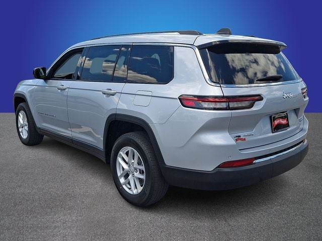 2023 Jeep Grand Cherokee L Laredo 4x4