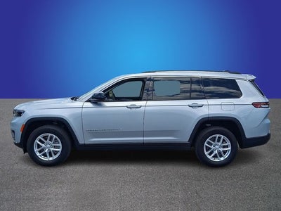 2023 Jeep Grand Cherokee L Laredo 4x4
