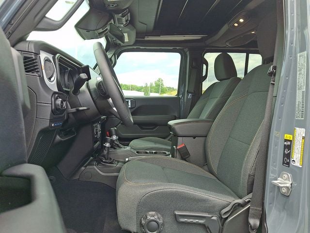 2025 Jeep Wrangler Sahara 4xe