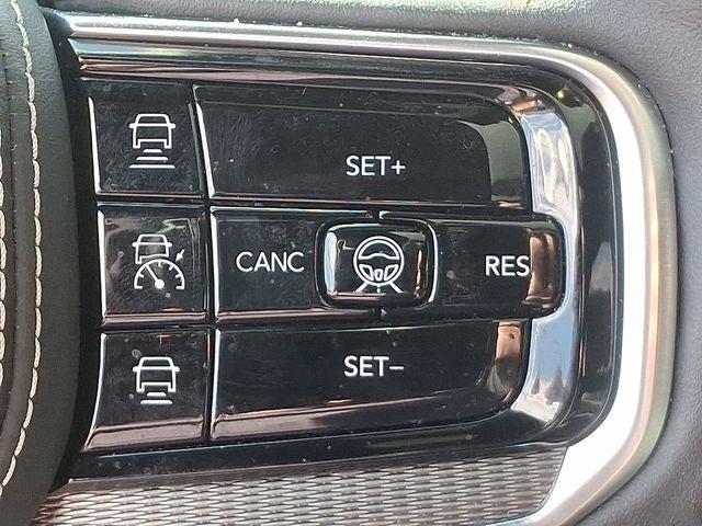 2023 Jeep Grand Wagoneer Obsidian 4x4