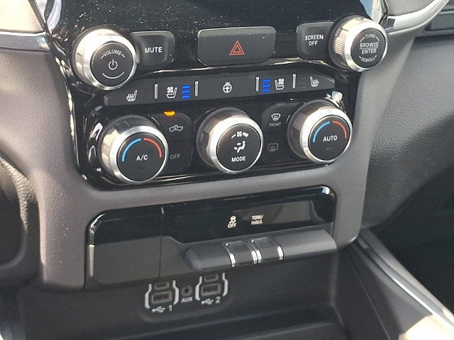 2024 RAM 1500 Laramie Crew Cab 4x4 5'7' Box