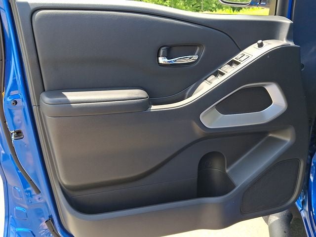2025 Nissan Frontier Crew Cab SV 4x4