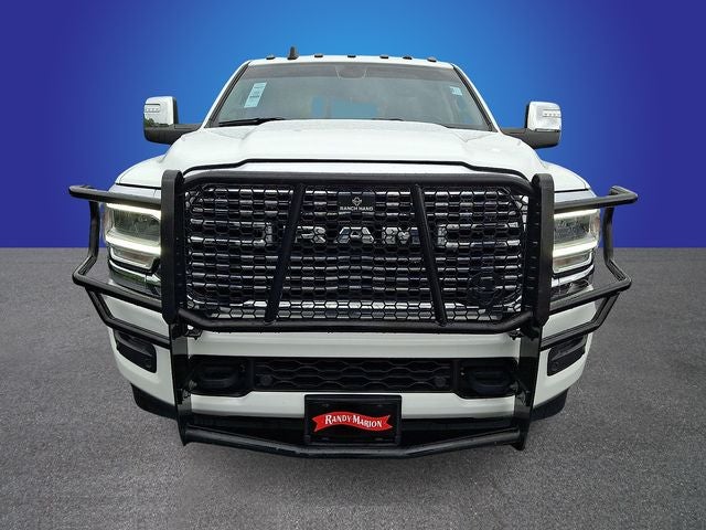 2024 RAM 3500 Laramie Crew Cab 4x4 8' Box
