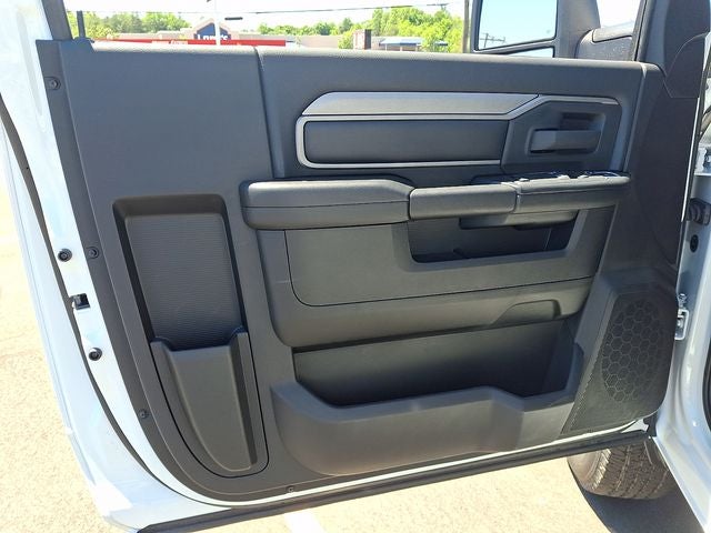 2024 RAM 2500 Tradesman Regular Cab 4x4 8' Box