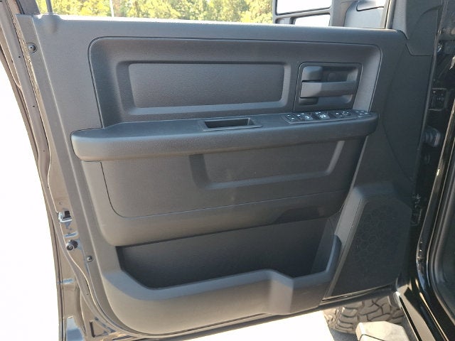 2024 RAM 2500 Tradesman Crew Cab 4x4 6'4' Box