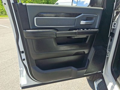 2019 RAM 2500 Big Horn Crew Cab 4x4 6'4' Box