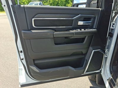 2024 RAM 2500 Laramie Crew Cab 4x4 6'4' Box