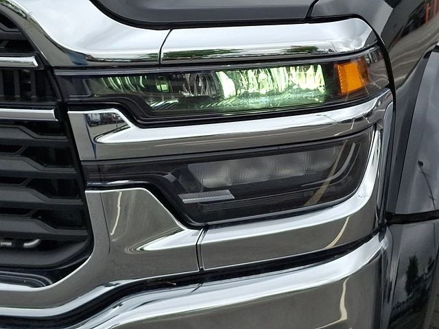 2025 RAM 5500HD Tradesman/Big Horn