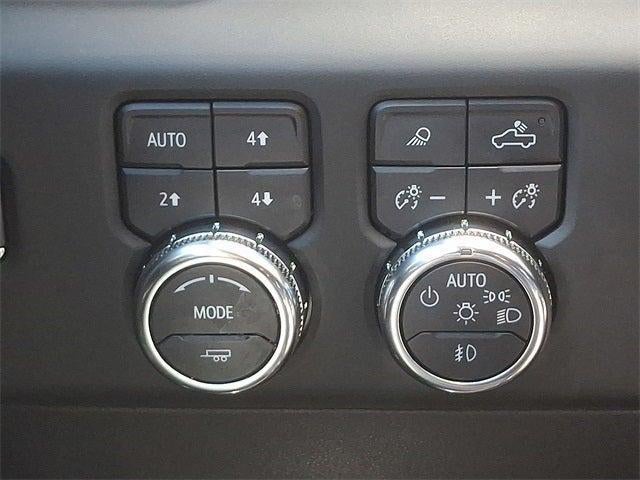 2022 GMC Sierra 1500 4WD Crew Cab Short Box AT4
