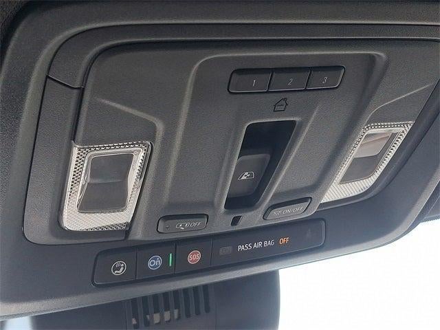 2022 GMC Sierra 1500 4WD Crew Cab Short Box AT4